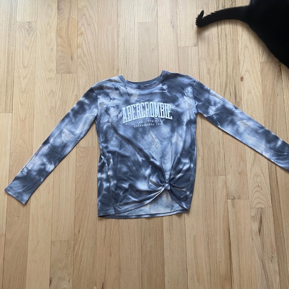 Abercrombie Kids Grey Tie Dye Long Sleeve Shirt Size 11/12